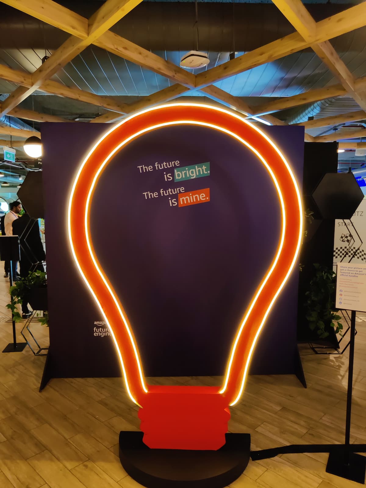 amazon-think-big-science-carnival-3