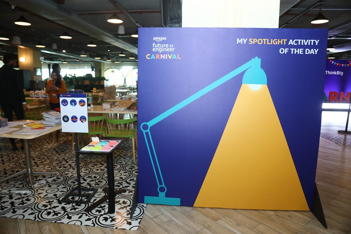 amazon-think-big-science-carnival-6