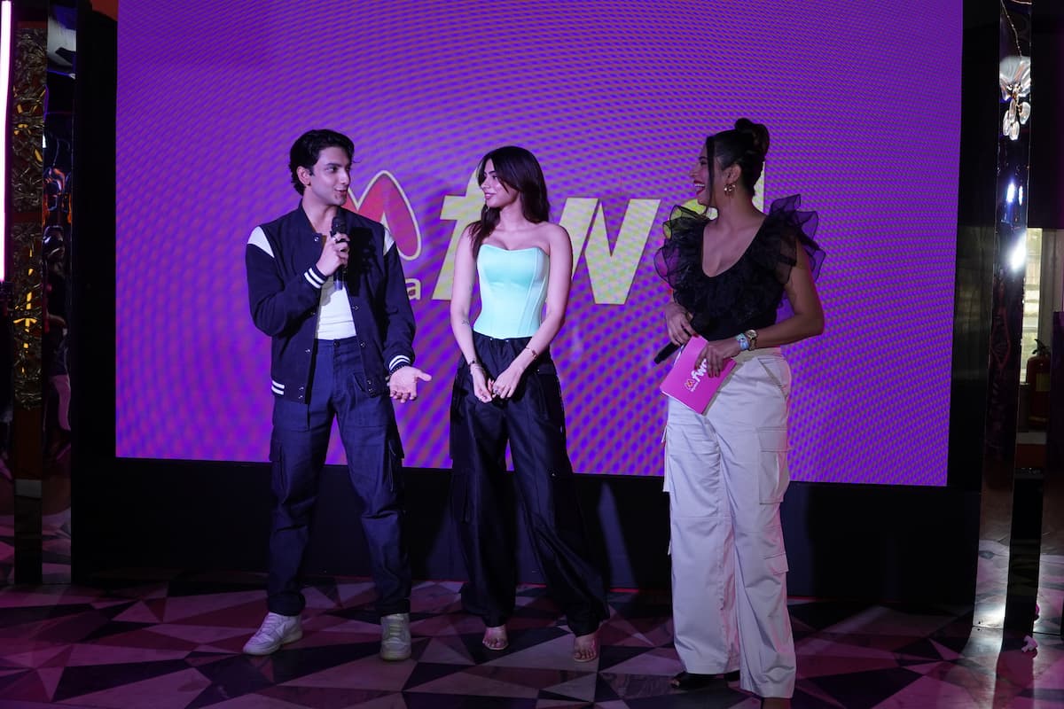 myntra-forward-face-mixer-12