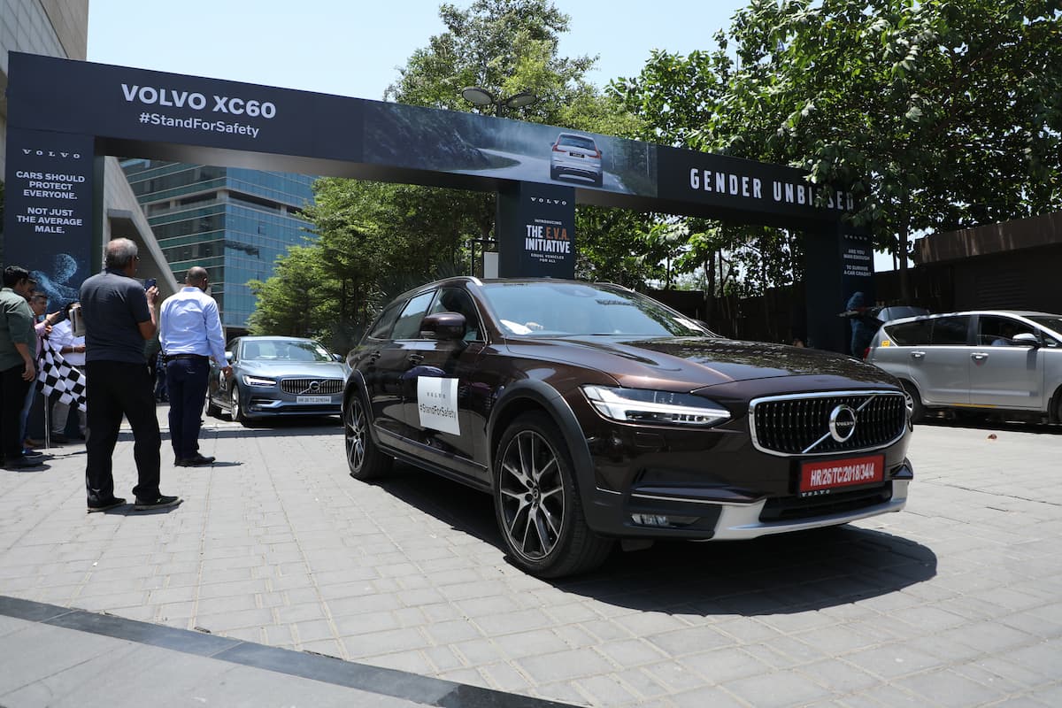 volvo-c60-mega-drive-9