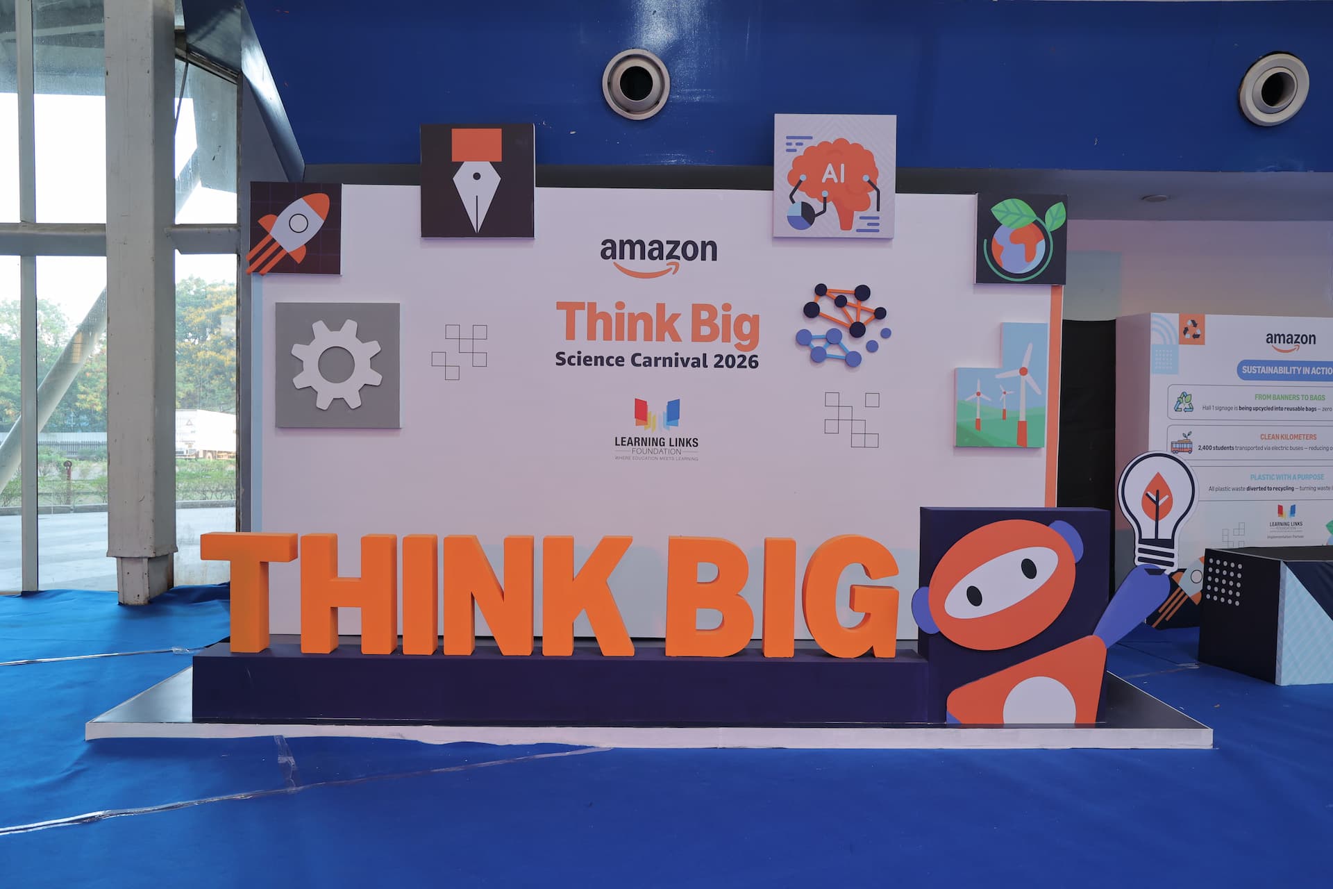 Amazon-Think-Big-Science-Carnival-12